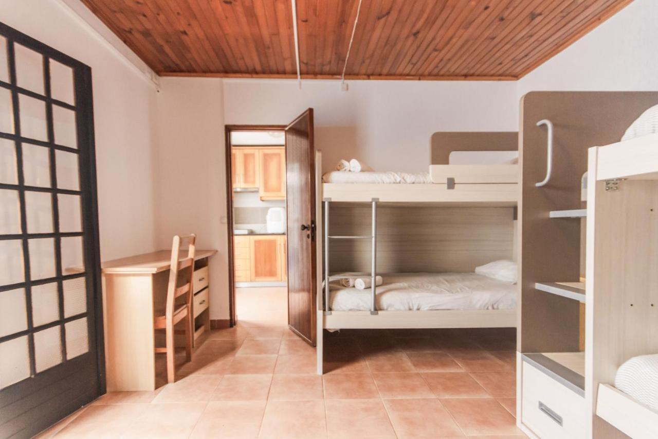 Estudios Lagido - Peniche Surf Camp Working Space & Surf Феррел Экстерьер фото
